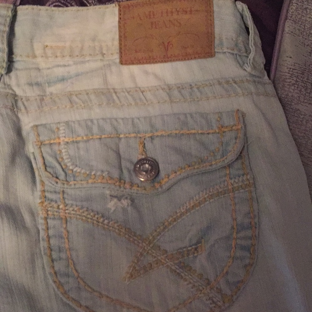Shorts - Picture 3 of 3